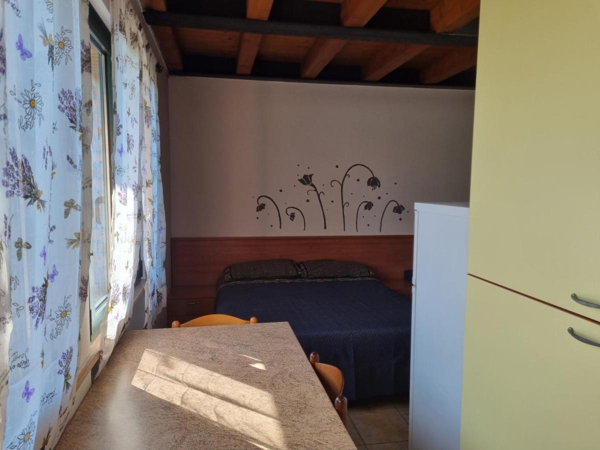 Antica Corte Ortaia Appartamenti Povegliano Veronese Exterior foto