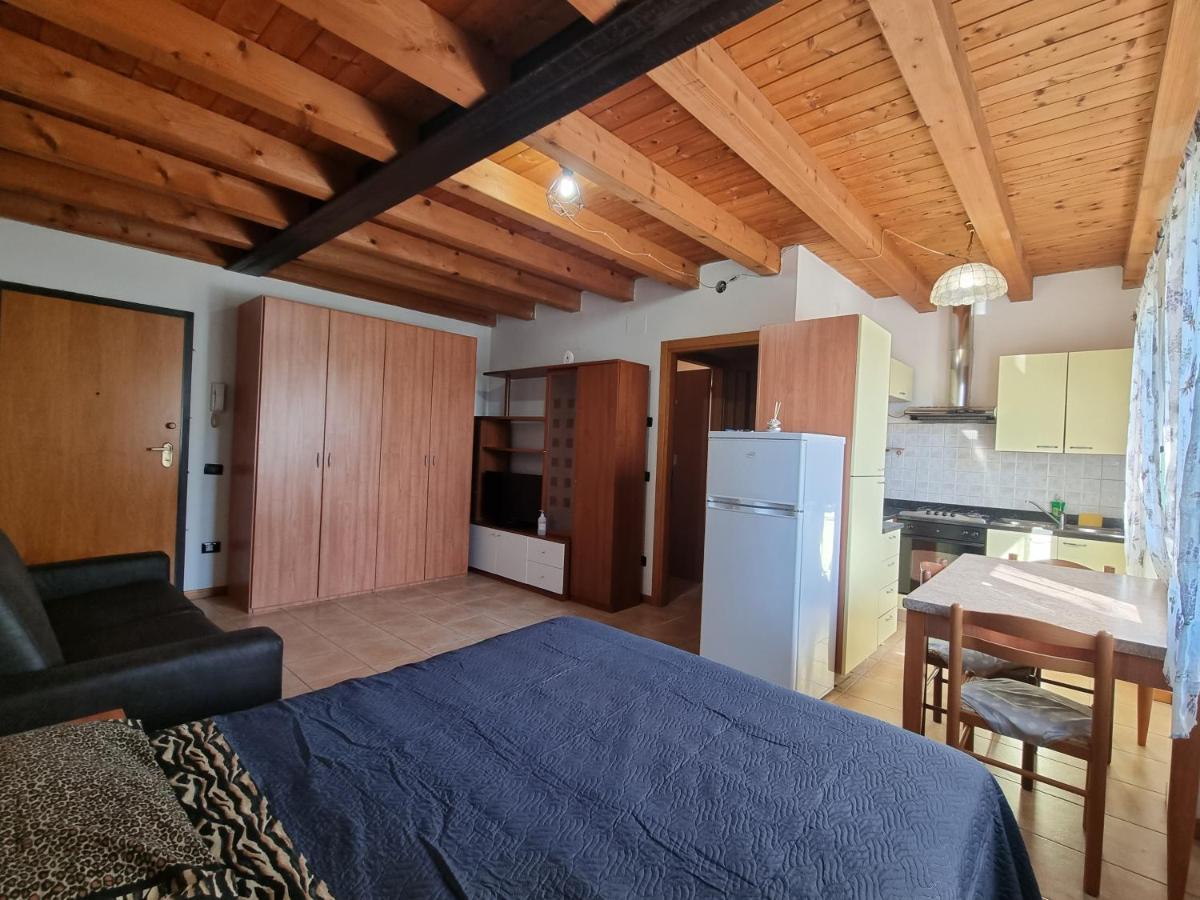 Antica Corte Ortaia Appartamenti Povegliano Veronese Exterior foto
